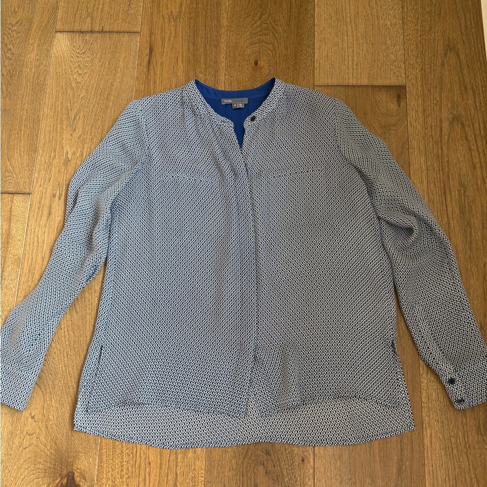 Vince Navy and White Patterned Button Down Shirt